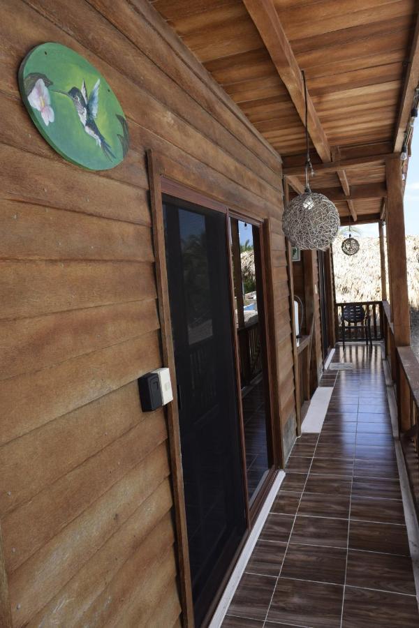 Cabaña Colibrí a 50 Metros De La Playa El Cuyo Exterior foto
