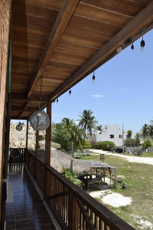 Cabaña Colibrí a 50 Metros De La Playa El Cuyo Exterior foto